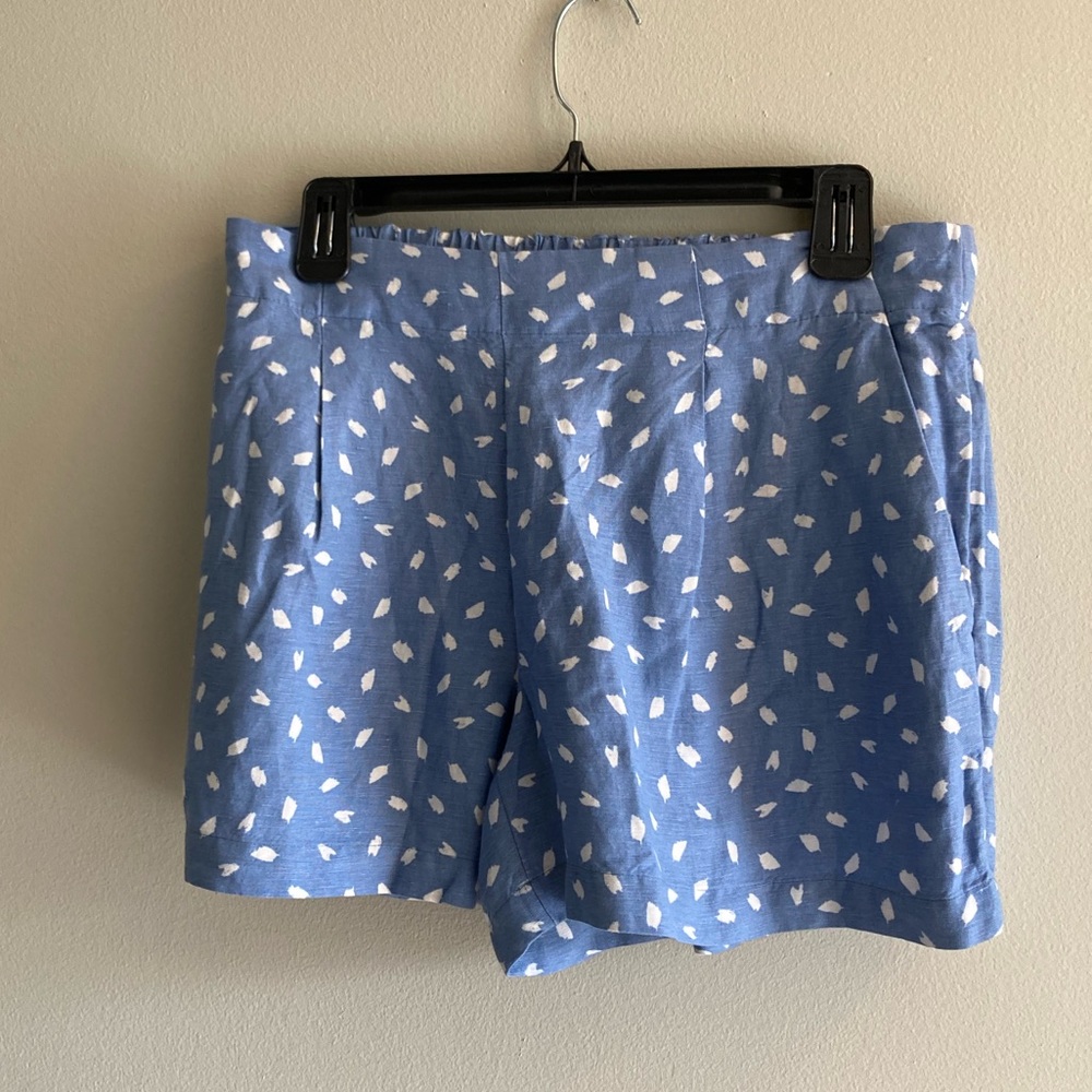 Loft Pleated Pull On Shorts In Geo size small